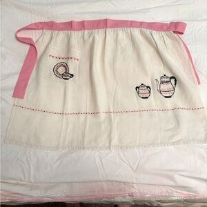 Sale! Vintage Linen Embroidered Apron